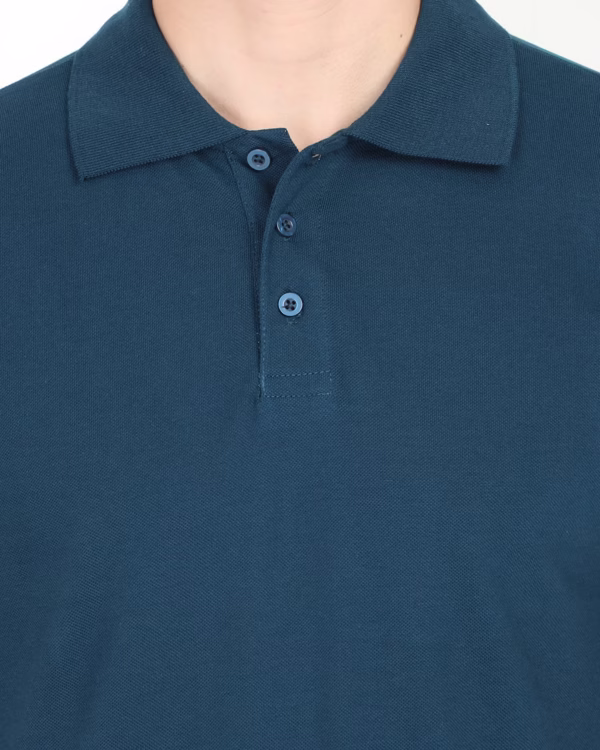 Men's Polo T-Shirt petrol blue closeup